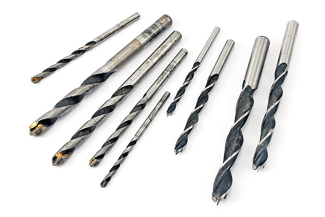 Spiral drill bits - Tools for drilling into various materials, e.g. metal, wood and concrete
